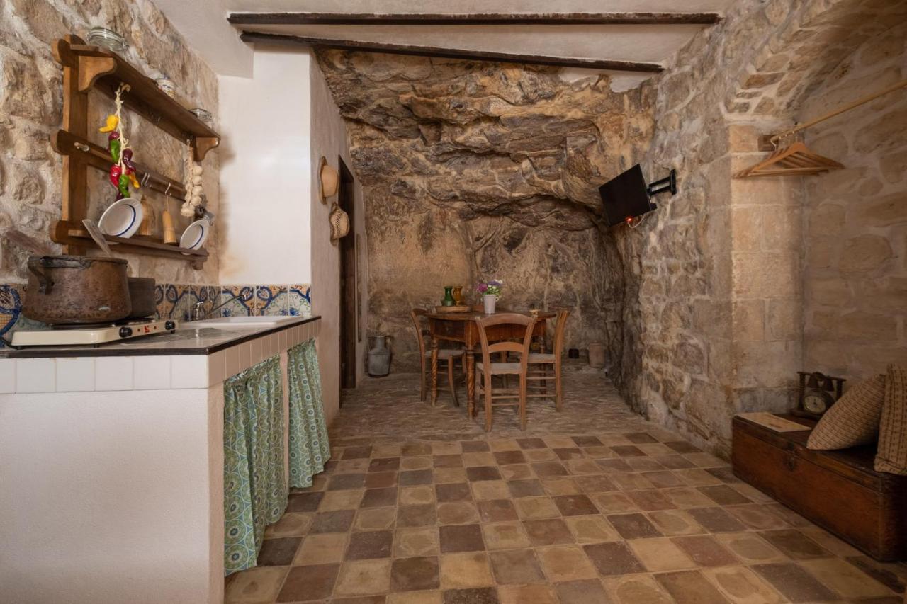 Si-Moutique, Le Case-Grotte Degli Avi 2 Modica Esterno foto