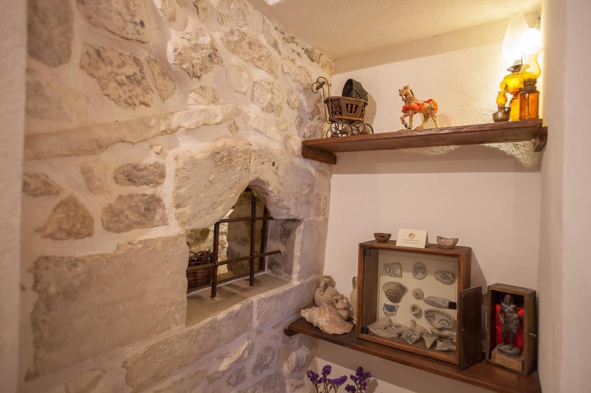 Si-Moutique, Le Case-Grotte Degli Avi 2 Modica Esterno foto